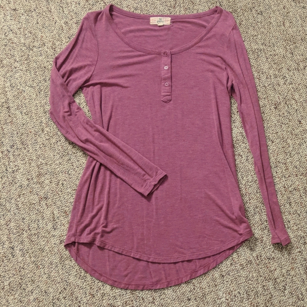 Long sleeve rose shirt